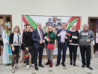 «Голоса родной страны»
